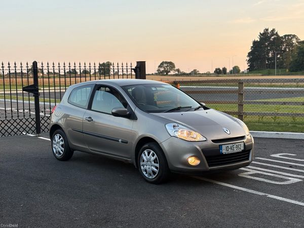 Renault Clio Hatchback, Ethanol Petrol, 2010, Gold