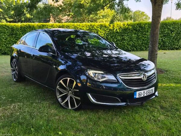 Vauxhall Insignia Hatchback, Diesel, 2016, Green