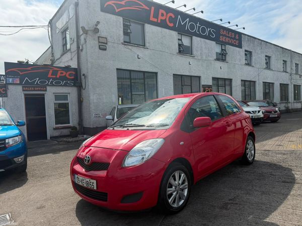 Toyota Yaris Hatchback, Petrol, 2009, Red