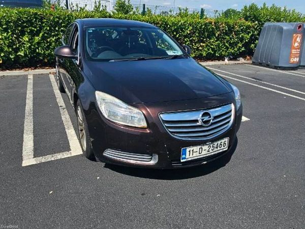 Opel Insignia Hatchback, Diesel, 2011, Brown