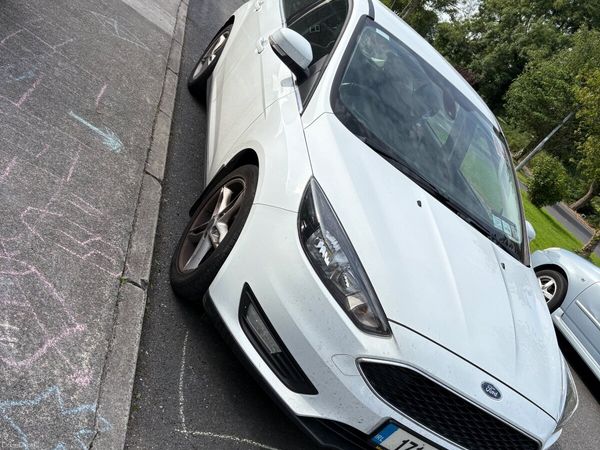 Ford Focus Hatchback, Petrol, 2017, White