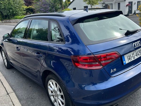 Audi A3 Hatchback, Diesel, 2014, Blue