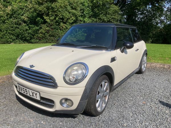 Mini Cooper Hatchback, Diesel, 2009, White