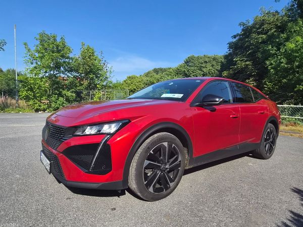 Peugeot 408 Hatchback, Petrol, 2023, Red
