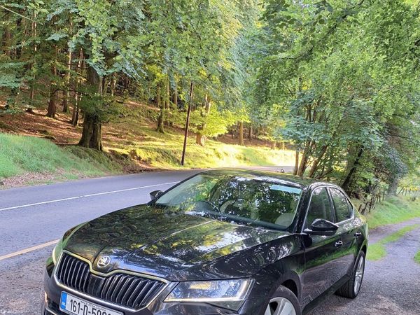 Skoda Superb Hatchback, Diesel, 2016, Black