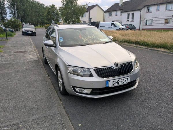 Skoda Octavia Estate, Diesel, 2016, Silver