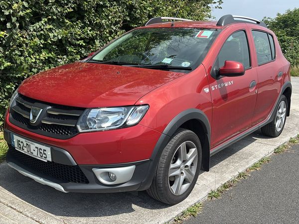 Dacia Sandero Stepway Hatchback, Diesel, 2016, Red