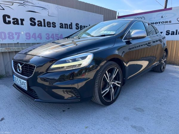 Volvo V40 Hatchback, Petrol, 2016, Black