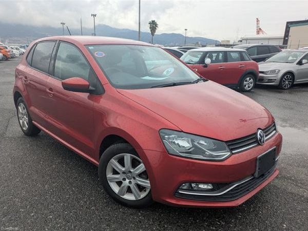 Volkswagen Polo Hatchback, Petrol, 2014, Red