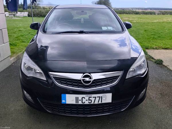Opel Astra Hatchback, Diesel, 2011, Black