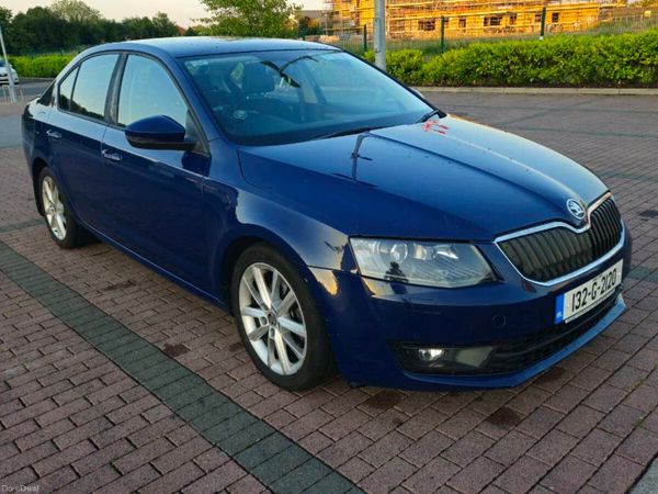 Skoda Octavia Hatchback, Diesel, 2013, Blue