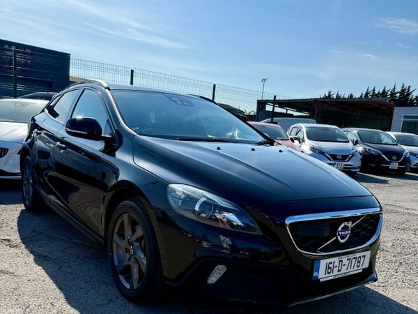Volvo V40 Hatchback, Diesel, 2016, Black