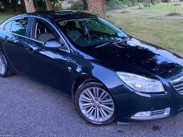 Vauxhall Insignia Hatchback, Diesel, 2012, Black