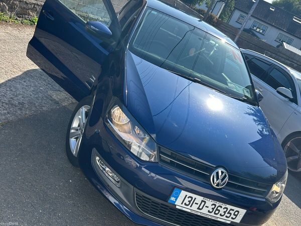 Volkswagen Polo Hatchback, Petrol, 2013, Blue