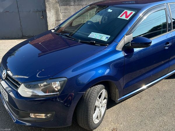 Volkswagen Polo Hatchback, Petrol, 2013, Blue