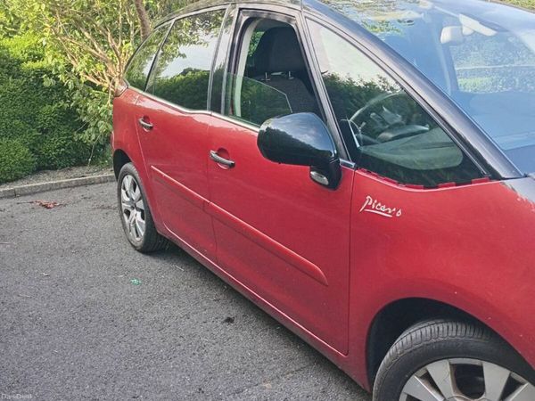 Citroen C4 Hatchback, Diesel, 2013, Red