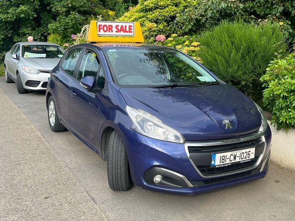 Peugeot 208 Hatchback, Petrol, 2018, Blue