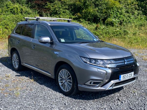 Mitsubishi Outlander SUV, Petrol Plug-in Hybrid, 2019, Grey
