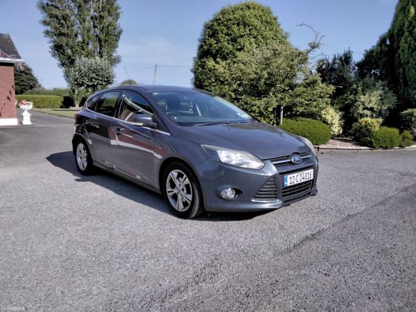 Ford Focus Hatchback, Diesel, 2012, Grey