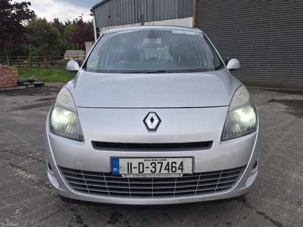 Renault Grand Scenic MPV, Diesel, 2011, Silver