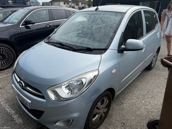 Hyundai i10 Hatchback, Petrol, 2012, Silver
