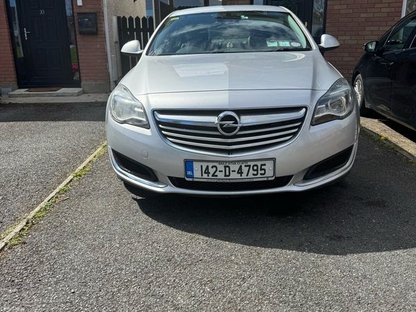 Opel Insignia Saloon, Diesel, 2014, Silver