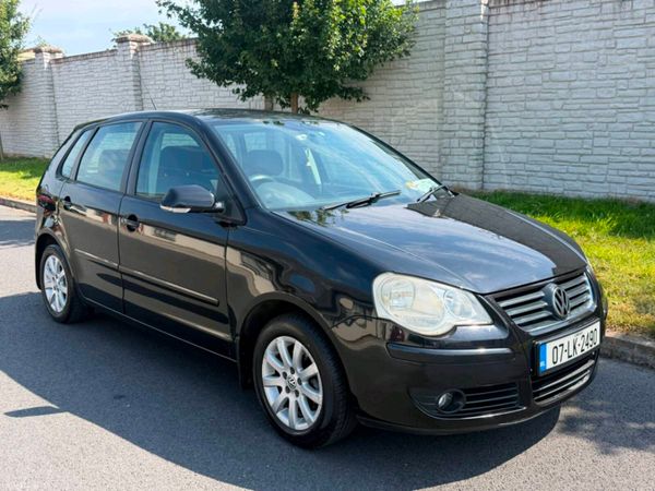 Volkswagen Polo Hatchback, Petrol, 2007, Black