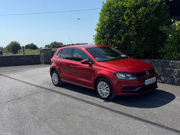 Volkswagen Polo Hatchback, Petrol, 2014, Red