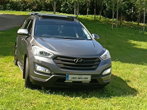 Hyundai Santa Fe SUV, Diesel, 2015, Silver
