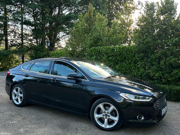 Ford Mondeo Hatchback, Diesel, 2015, Black