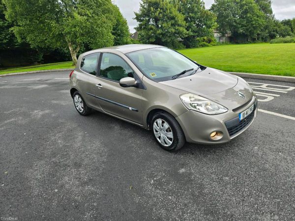 Renault Clio Hatchback, Ethanol Petrol, 2010, Gold