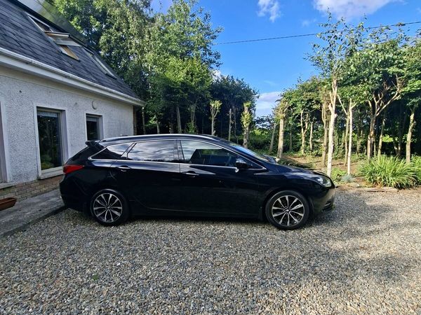 Hyundai i40 Estate/Jeep, Diesel, 2015, Black