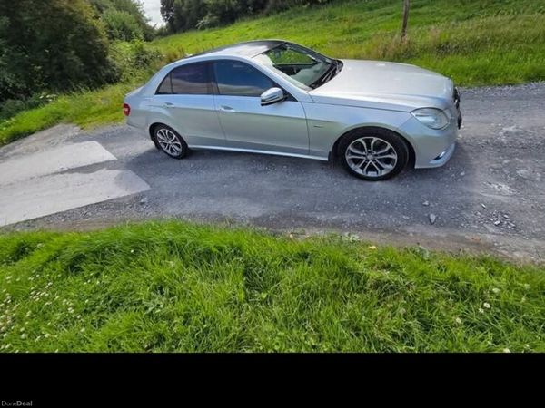 Mercedes-Benz E-Class Saloon, Diesel, 2010, Silver