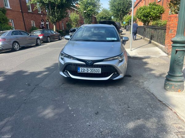 Toyota Corolla Estate/Jeep, Petrol Hybrid, 2022, Grey