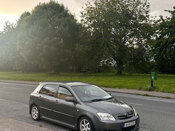 Toyota Corolla Hatchback, Petrol, 2005, Grey
