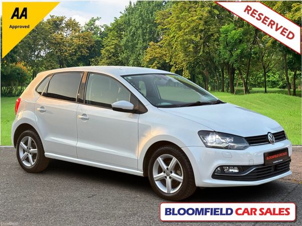 Volkswagen Polo Hatchback, Petrol, 2016, White