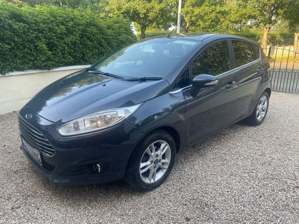 Ford Fiesta Hatchback, Petrol, 2014, Grey