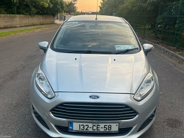 Ford Fiesta Hatchback, Diesel, 2013, Silver
