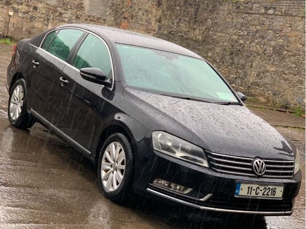 Volkswagen Passat Saloon, Diesel, 2011, Black