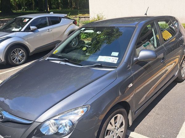 Hyundai i30 Hatchback, Diesel, 2011, Grey