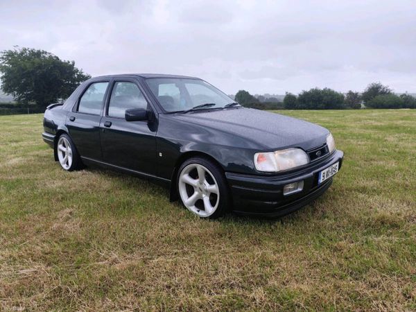 Ford Sierra Saloon, Petrol, 1991, Green