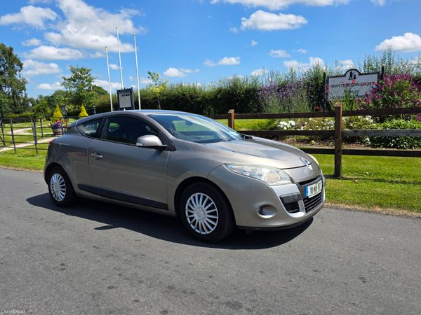 Renault Megane Coupe, Diesel, 2010, Gold