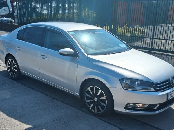 Volkswagen Passat Saloon, Diesel, 2014, Silver