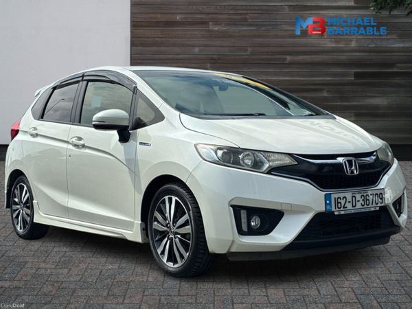 Honda Fit Hatchback, Petrol Hybrid, 2016, White