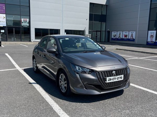 Peugeot 208 Hatchback, Diesel, 2021, Grey