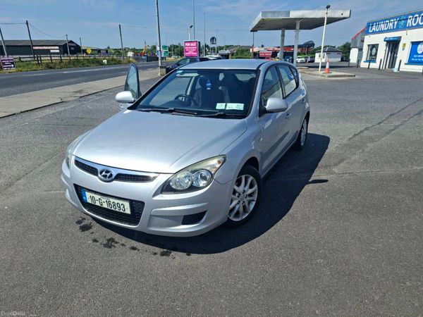 Hyundai i30 Hatchback, Diesel, 2010, Silver