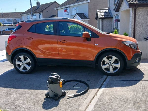Vauxhall Mokka Hatchback, Petrol, 2014, Orange