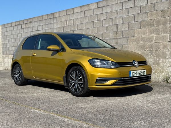 Volkswagen Golf Hatchback, Petrol, 2017, Yellow