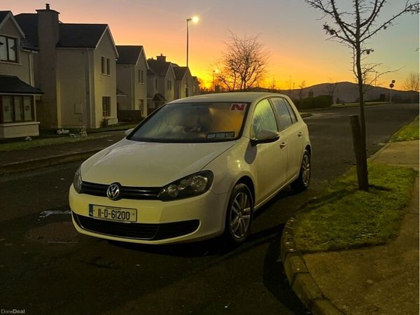 Volkswagen Golf Hatchback, Petrol, 2011, White