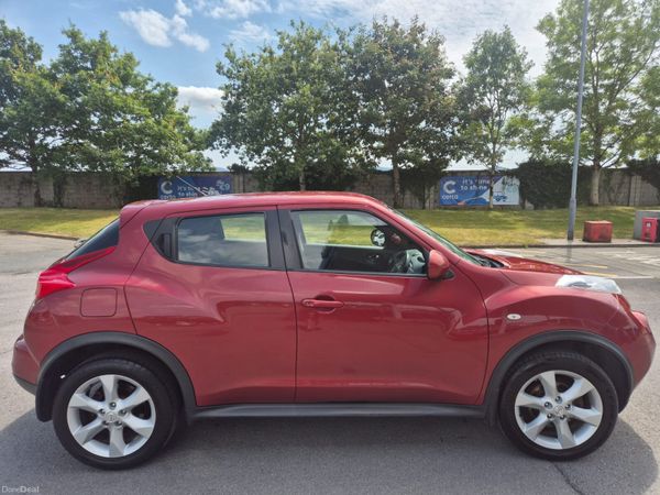 Nissan Juke SUV, Diesel, 2011, Red